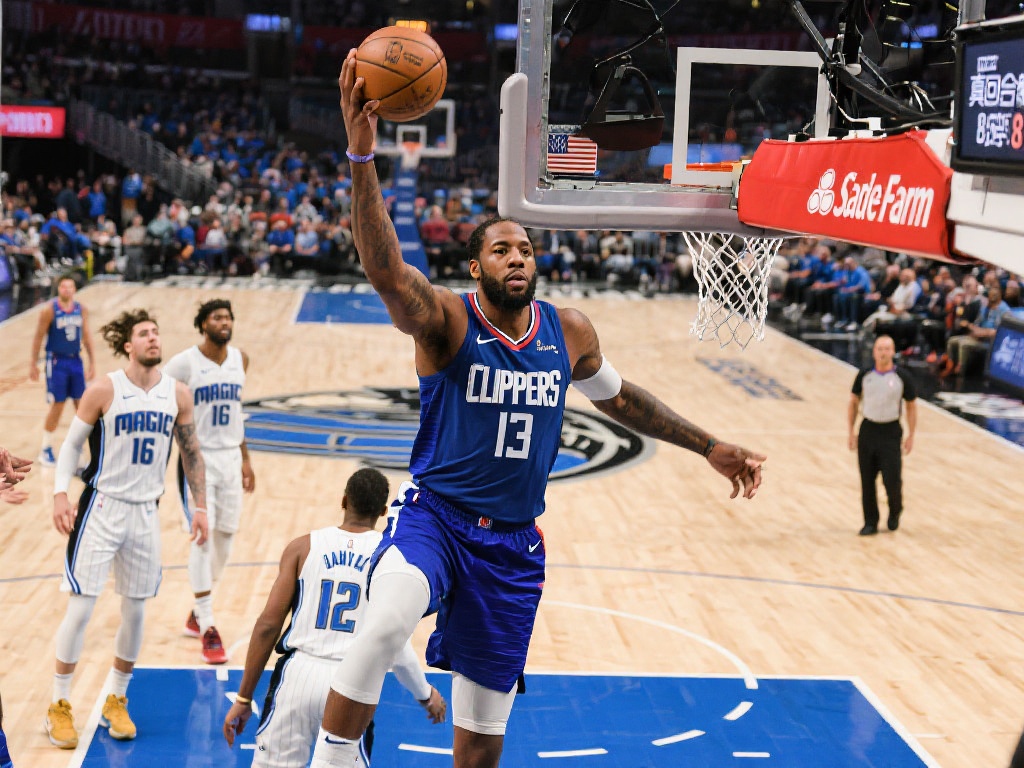 拜仁管理层面对困境抉择：德里赫特或图赫尔何去何从